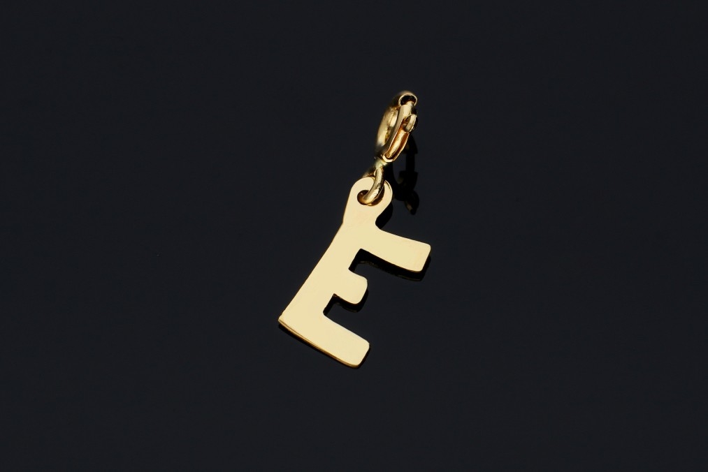 Bijuterii din aur - Pandantiv litera E aur 14K / orice initiala